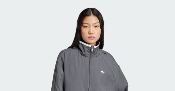Adilenium_3_JY8879_21_model.jpg